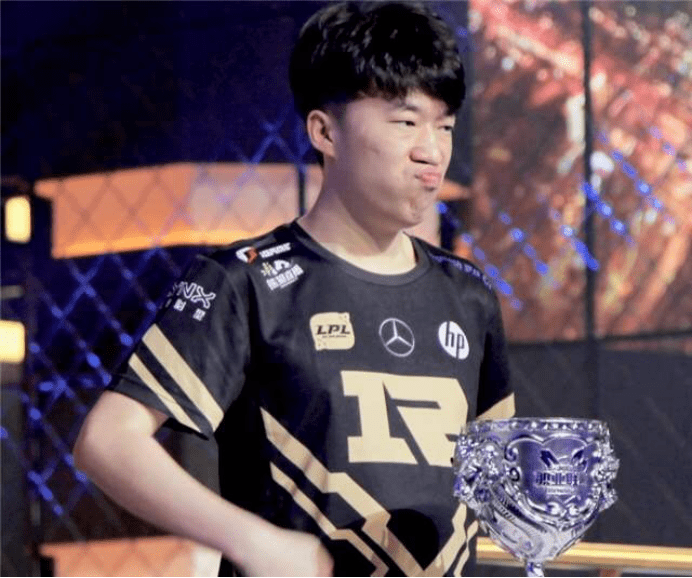 门数虽然重 门数虽然重