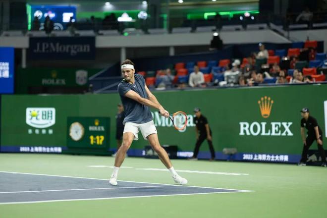 也要关注他 也要关注他