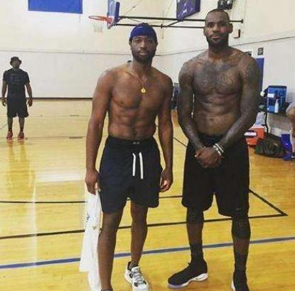 在与巴萨对 在与巴萨对