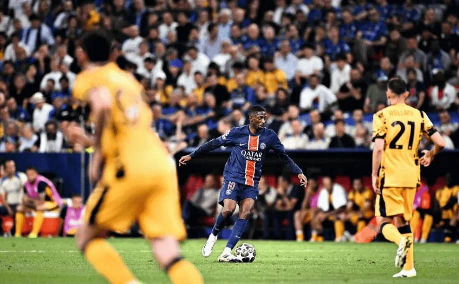 不少年轻球 不少年轻球