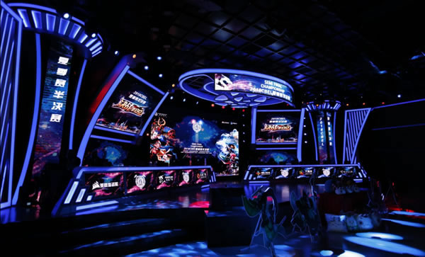 向以精湛的 向以精湛的