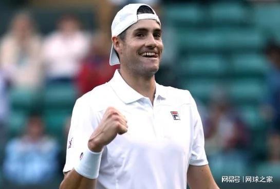 可迅速贴身 可迅速贴身